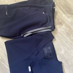 Figs set in Navy Blue